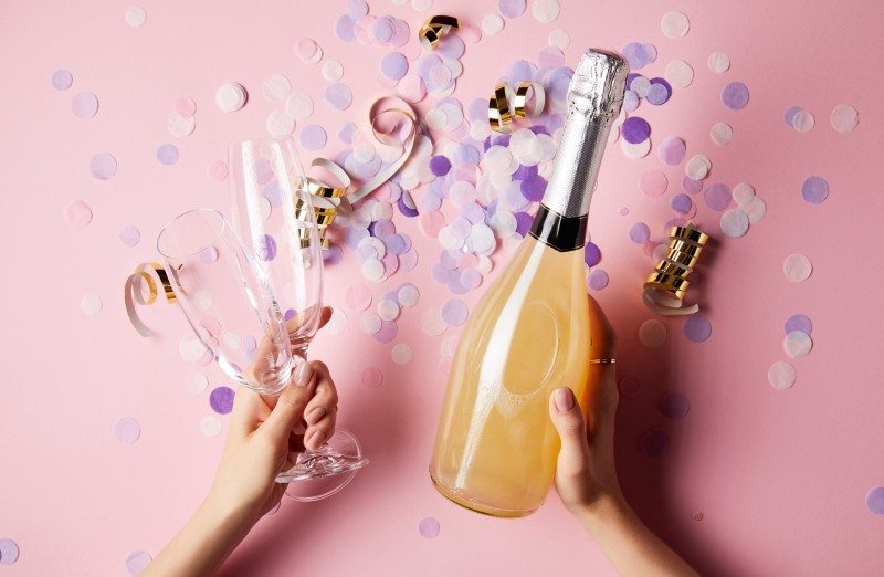 champagne_glasses_celebrate